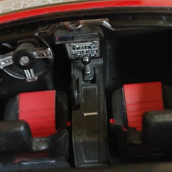 Maisto Diecast Model of 2010 Signed Roush 427R Ford Mustang Convertible - Picture 9 of 14